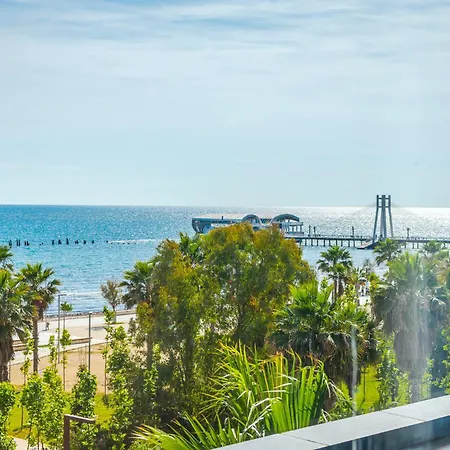 アパートホテル Marina Luxury By Ps ドゥラス