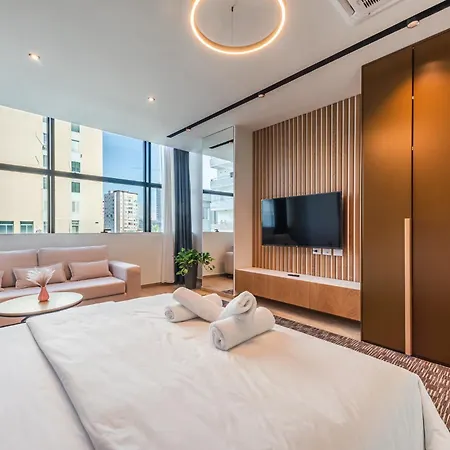 アパートホテル Marina Luxury By Ps 4*