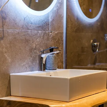 Marina Luxury By Ps アパートホテル ドゥラス