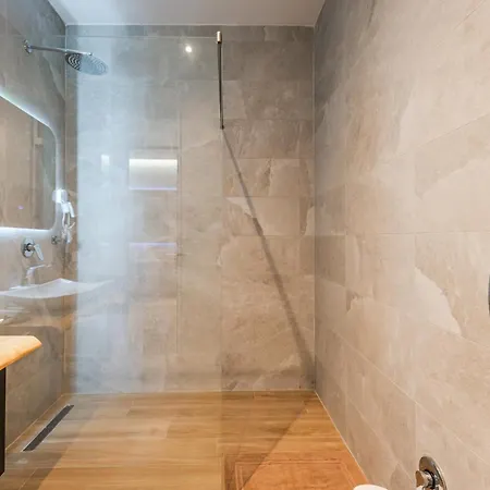 Marina Luxury By Ps アパートホテル