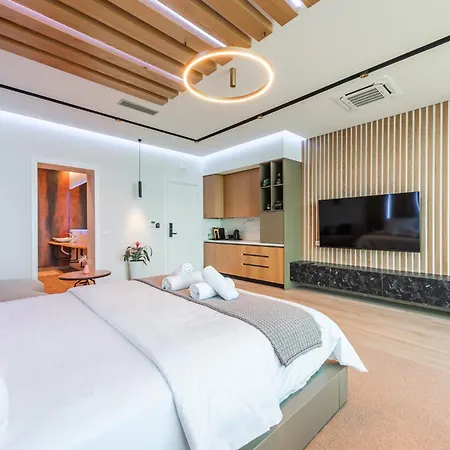 アパートホテル Marina Luxury By Ps ドゥラス